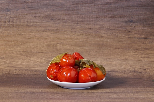 Tomatoes fermentation dishes jars preservation