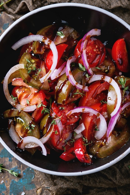Tomatoes and onion salad