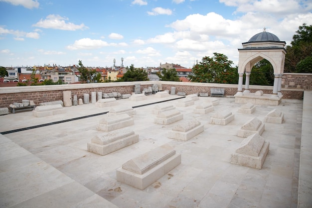 Tombes in Alaaddin Moskee Konya Turkiye