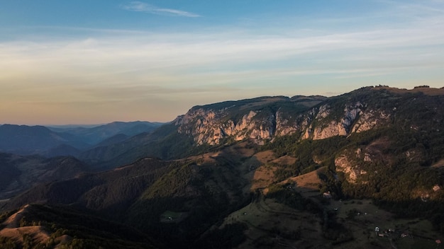 Toneelberglandschap in Apuseni-bergen in Roemenië.