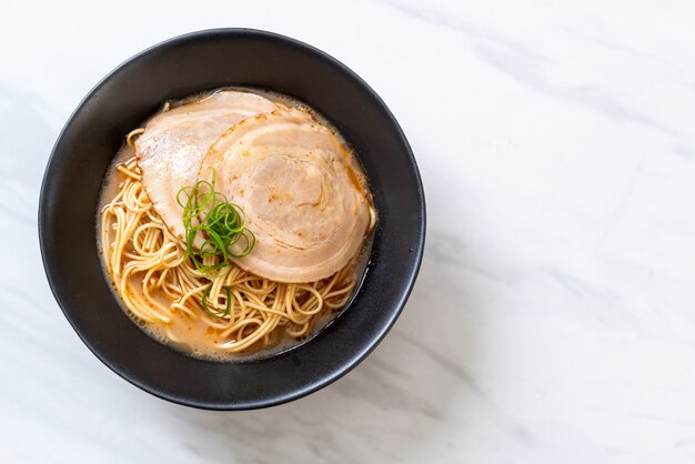 tonkotsu ramen noedels met chaashu varkensvlees