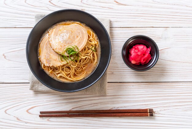 tonkotsu ramen noodles with chaashu pork