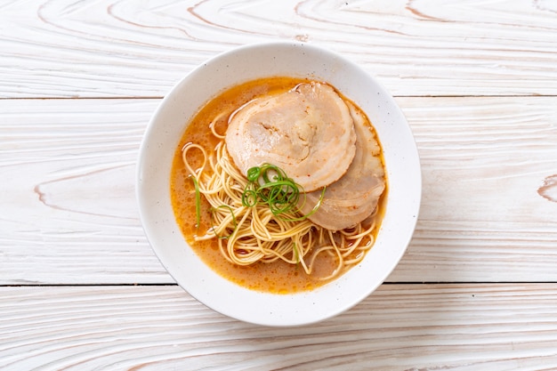 tonkotsu ramen noodles with chaashu pork