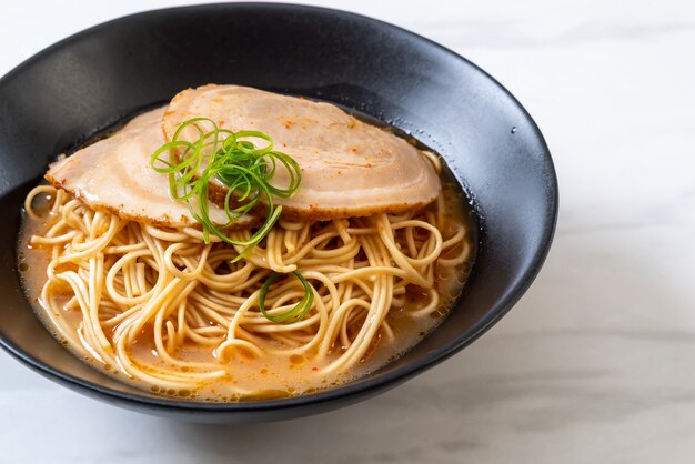 tonkotsu ramen noodles with chaashu pork