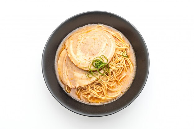 tonkotsu ramen noodles with chaashu pork