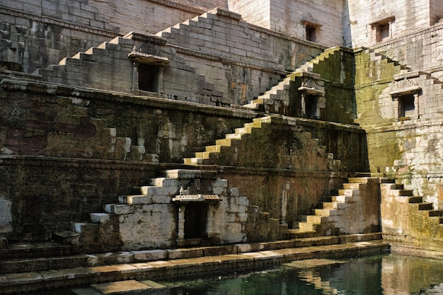 Foto to kaorji jhalra bavdi stepwell jodhpur rajasthan india