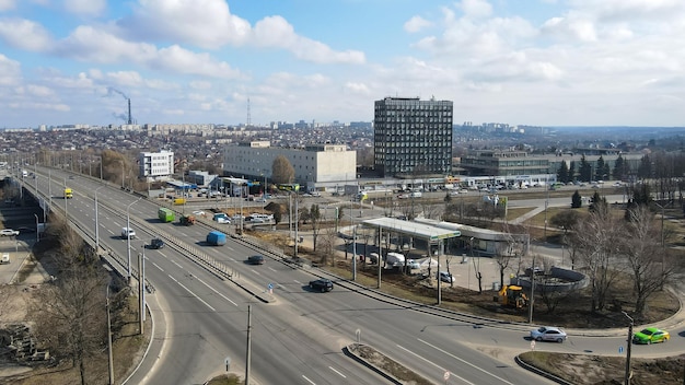 Вид сверху на проспект в городе Харьков