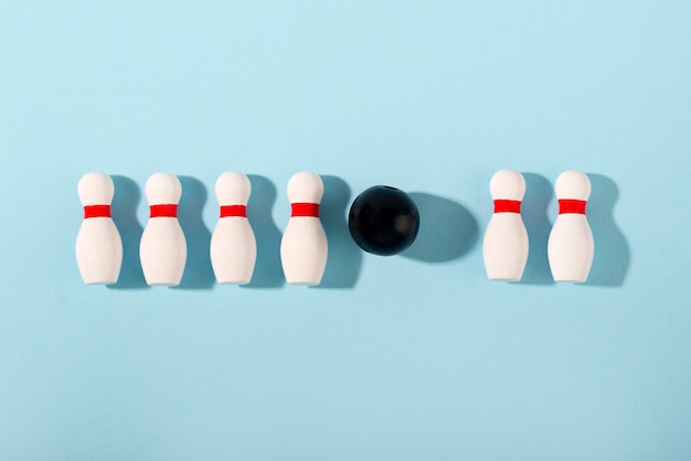 Top view bowling pins arrangement