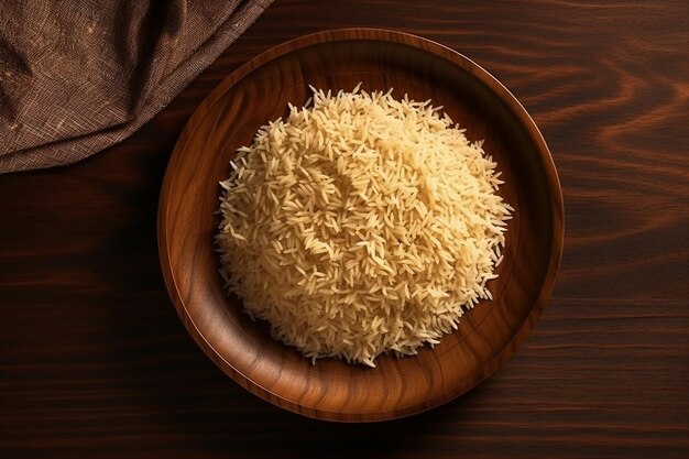 Photo top view delicious cooked rice inside brown plate on dark space