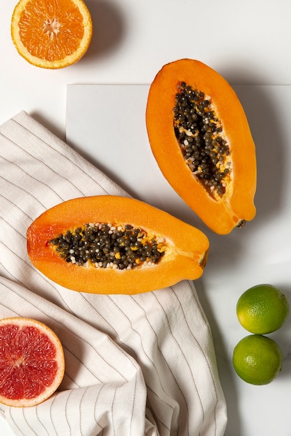 Foto vista dall'alto delizioso melone e stoffa