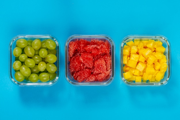 Foto vista dall'alto deliziosi frutti confezionati