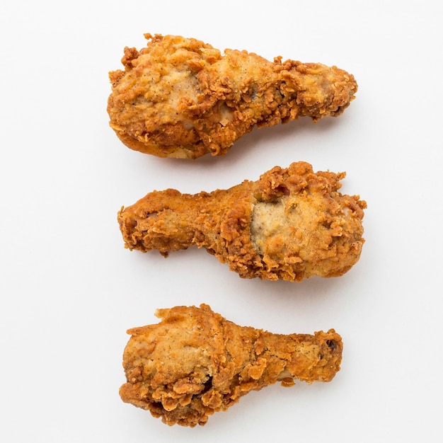 Photo top view fried chicken drumsticks