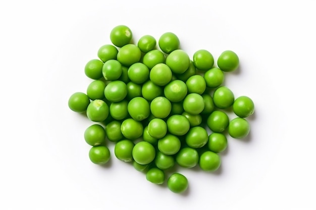 Photo top view green pea isolated on white background