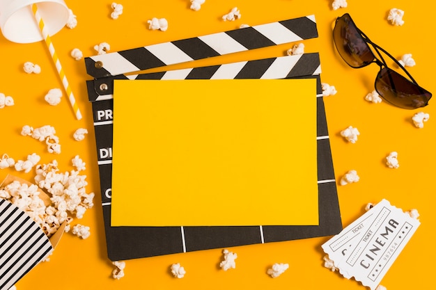 Photo top view movie slate for cinema films