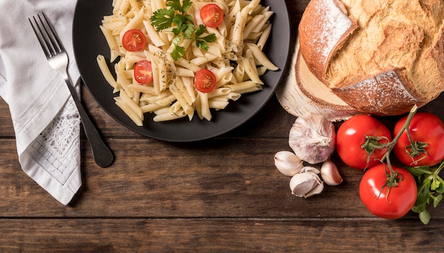 Top view pasta with vegetables