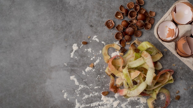 Foto vista dall'alto sul concetto di cucina spazzatura