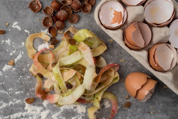 Foto vista dall'alto sul concetto di cucina spazzatura