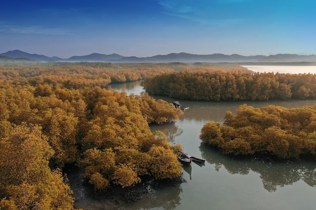 Photo top view tropical island , aerial view island green forest at phang nga bay.