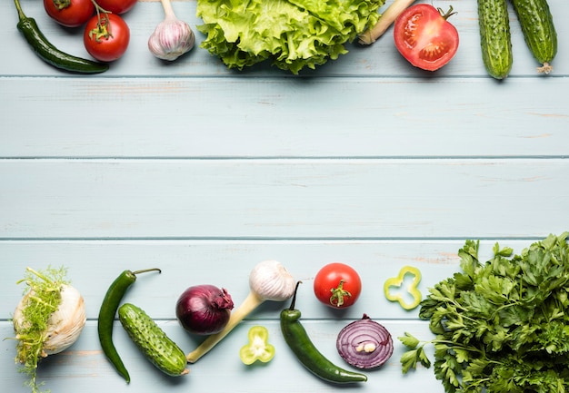 Photo top view veggie ingredients for salad