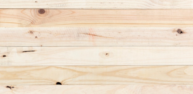 天然松のスラットで作られた木の板の上面図。