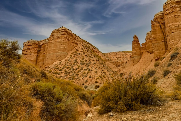 Toppen en kliffen van de badlands van gorafe granada