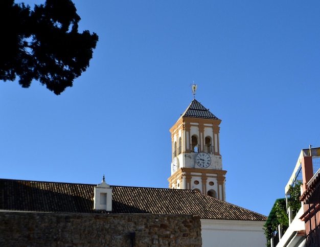 Toren van de kerk van onze lieve vrouw van de incarnatie van marbella