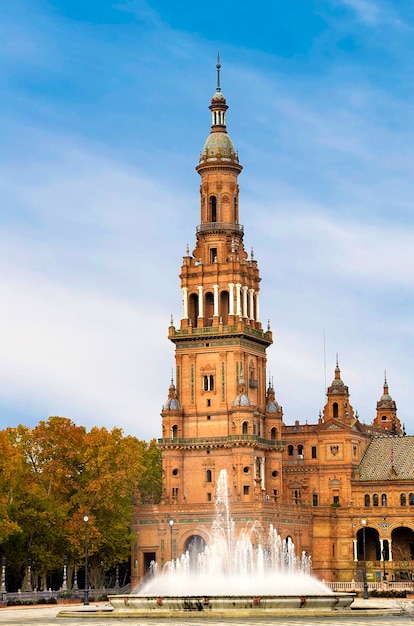 Toren van de plaza van spanje in sevilla