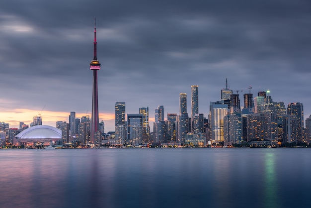 Городские здания Торонто и горизонт, Канада