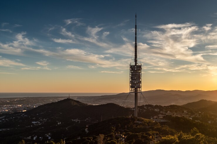カタルーニャの主要な通信塔、Torre deCollserola。