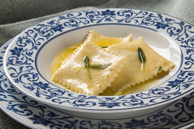 Tortellini with white sauce - Tortei