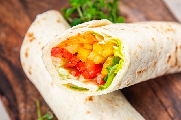 tortilla groente burrito fajita shoarma met groenten pita gezonde maaltijd snack