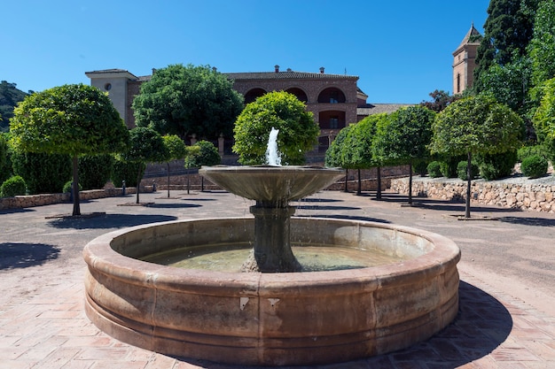 Totana Murcia Spanje fontein op de binnenplaats van de Hermitage van Santa Eulalia Mudejar-stijl De hermitage dateert uit de zestiende eeuw