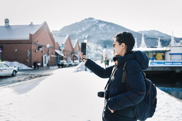 Photo 겨울 시즌에 관광 여자
