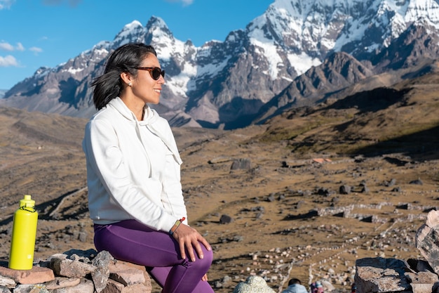 Tourists in the Nevado del Ausangate in the city of Cusco by Yuri Ugarte Cespedes