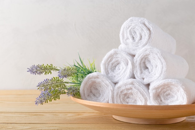 Towels roll with flower