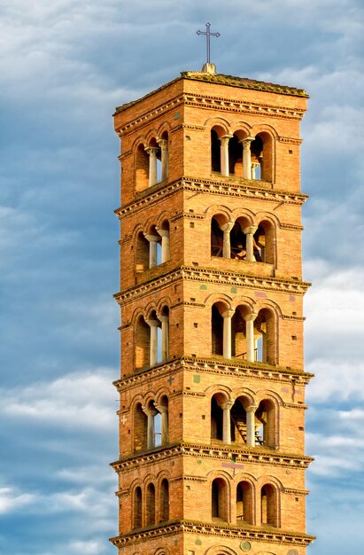 Foto torre a roma