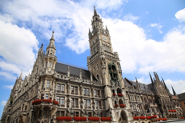 Foto municipio rathaus in marienplatz monaco di baviera germania