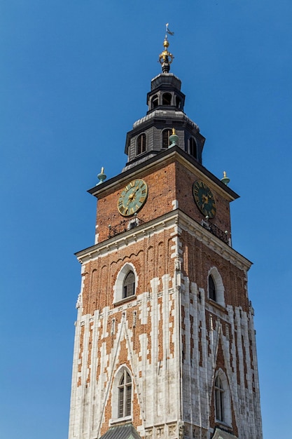 크라쿠프의 메인 광장에 있는 시청 타워