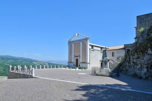 Photo a town square of muro lucano a medieval village in the basilicata region italy