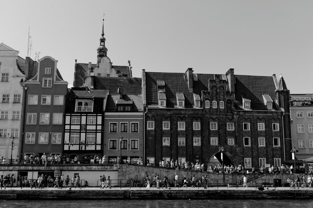 Photo townhouses along river