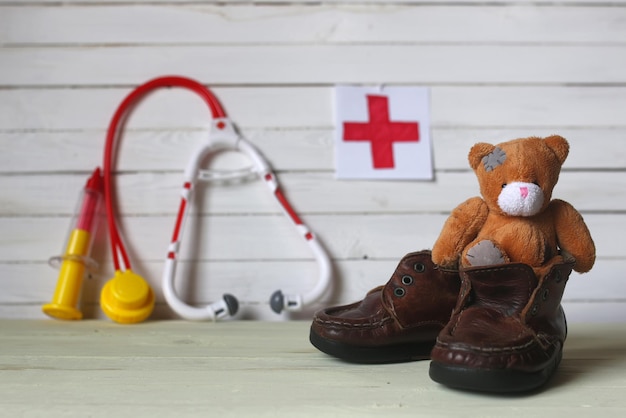 Toy teddy doctor