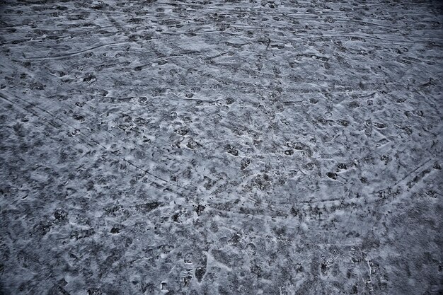следы асфальт снег, лед, следы людей от обуви на снегу, снегоуборочная погода