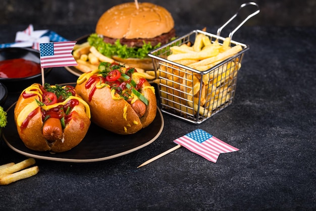 伝統的なアメリカ料理 - 7月の独立記念日を祝う