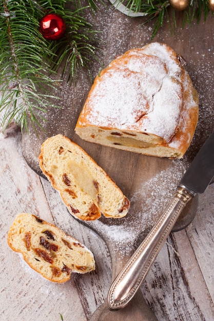 Photo traditional christmas stollen