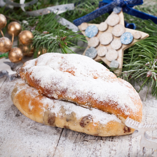 전통적인 크리스마스 Stollen