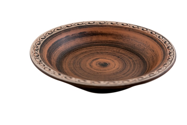 Традиционная глина коричневая фаянсовая посуда, изолированные на белом фоне