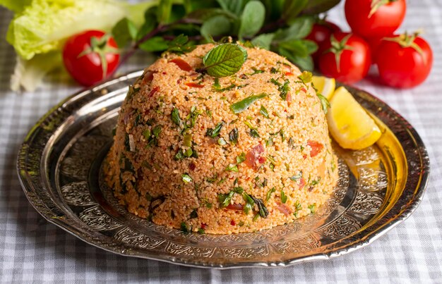 Photo traditional delicious turkish foods bulgur salad kisir