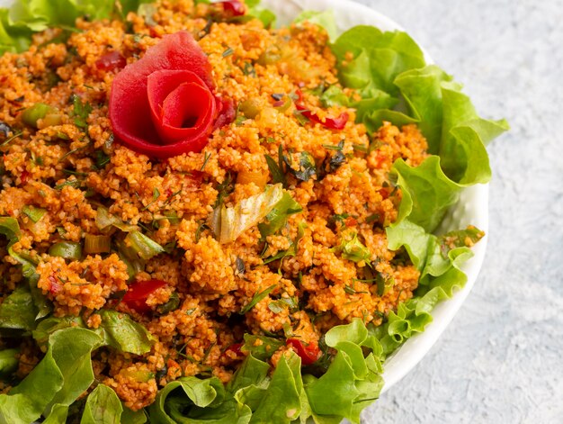 Photo traditional delicious turkish foods bulgur salad kisir