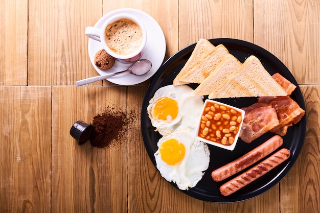 Foto colazione tradizionale inglese completa