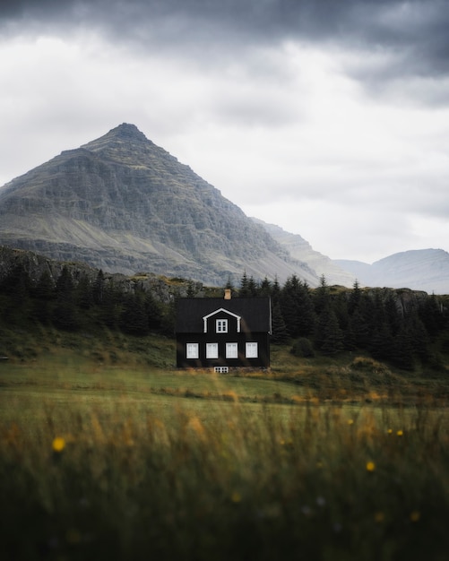 Photo traditional icelandic house on the east coast of iceland